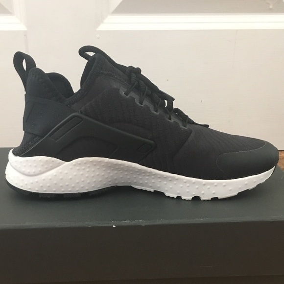 nike huarache women size 6 nike huarache women size 6
